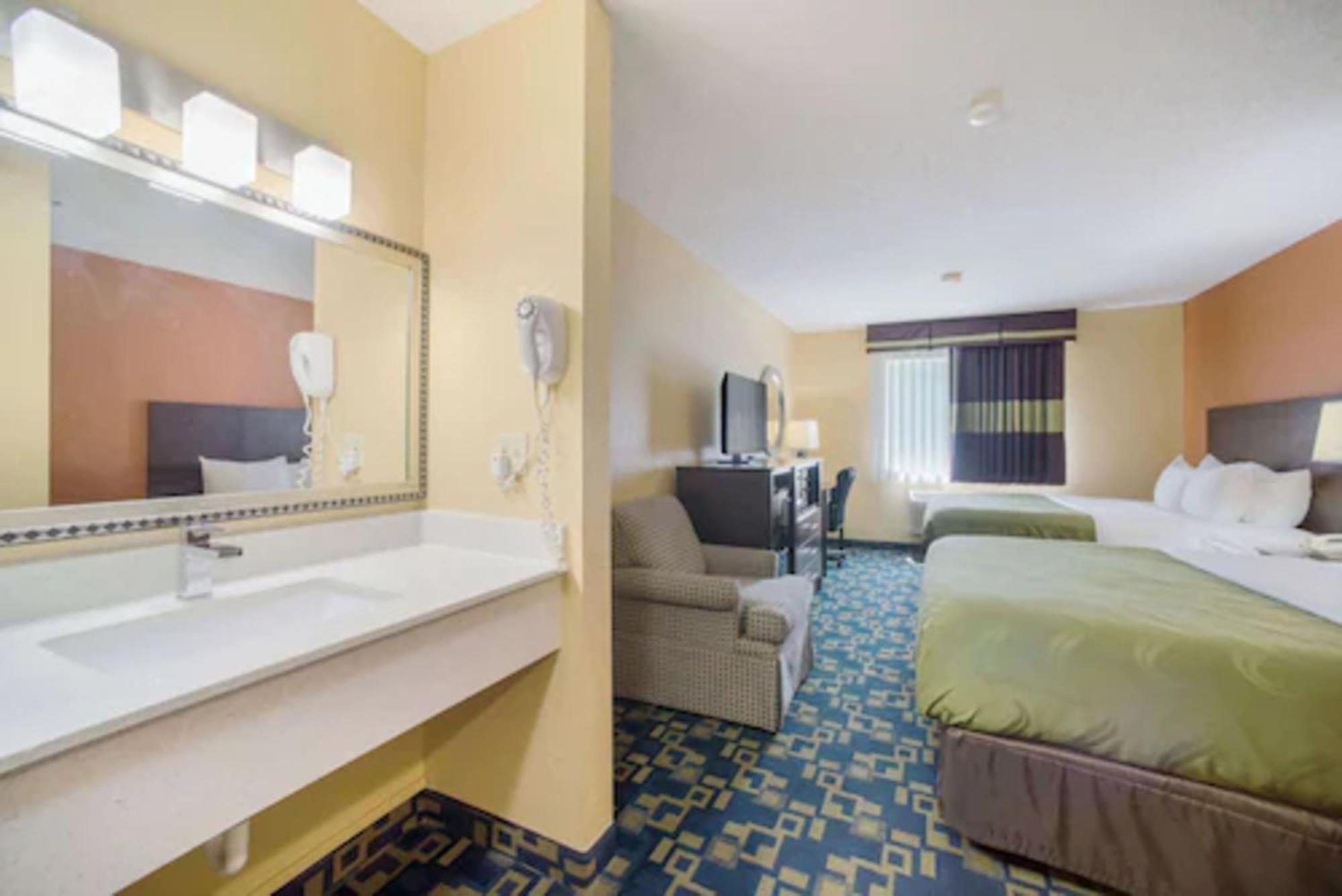 Quality Inn O'Fallon Il - St Louis Exterior foto